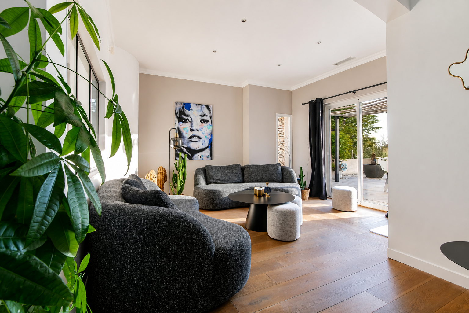 Cuisine ouverte rénovée — Villa des Lys Puyricard Aix-en-Provence